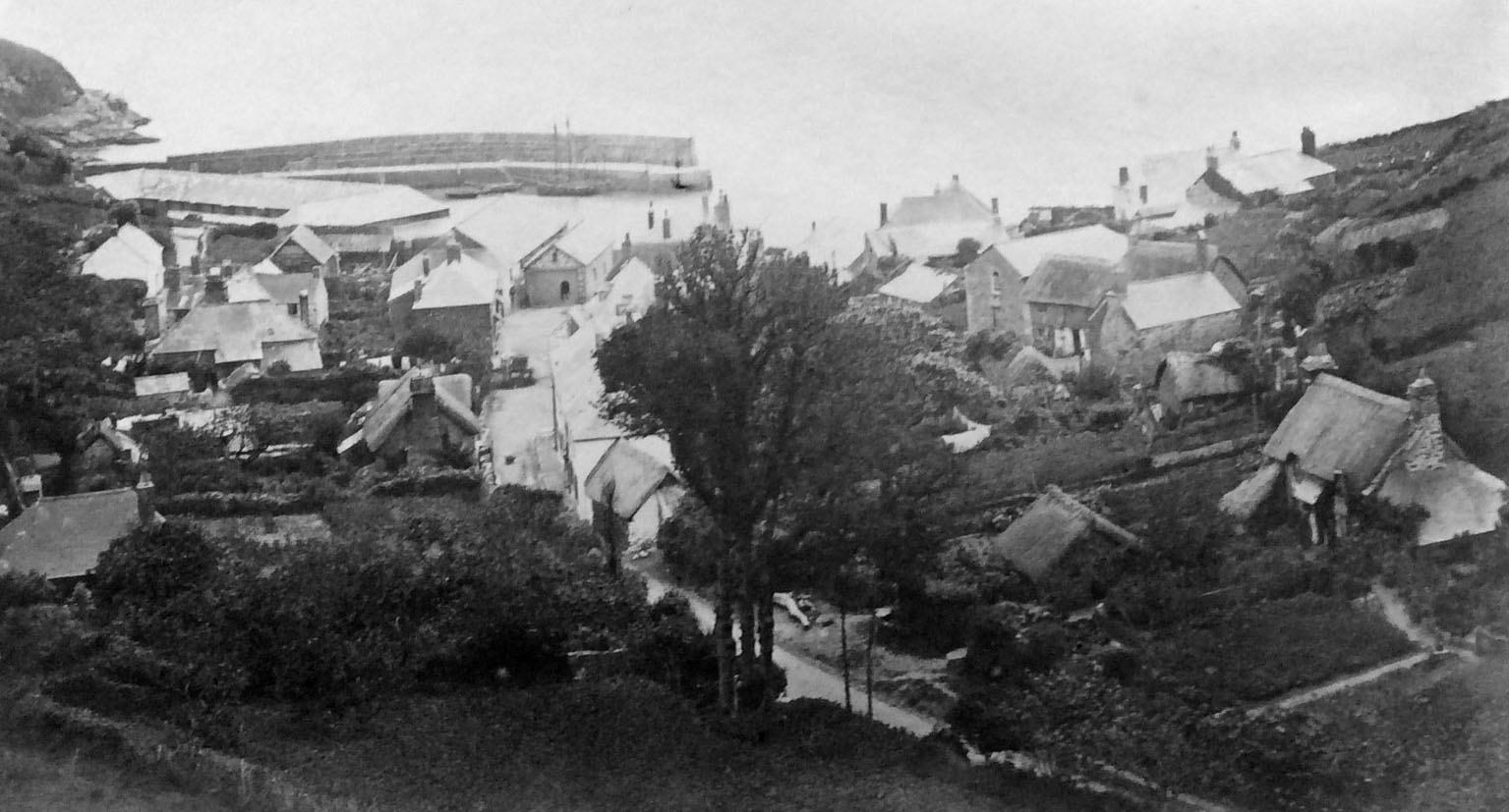 Menabilly Album Polk.jpg